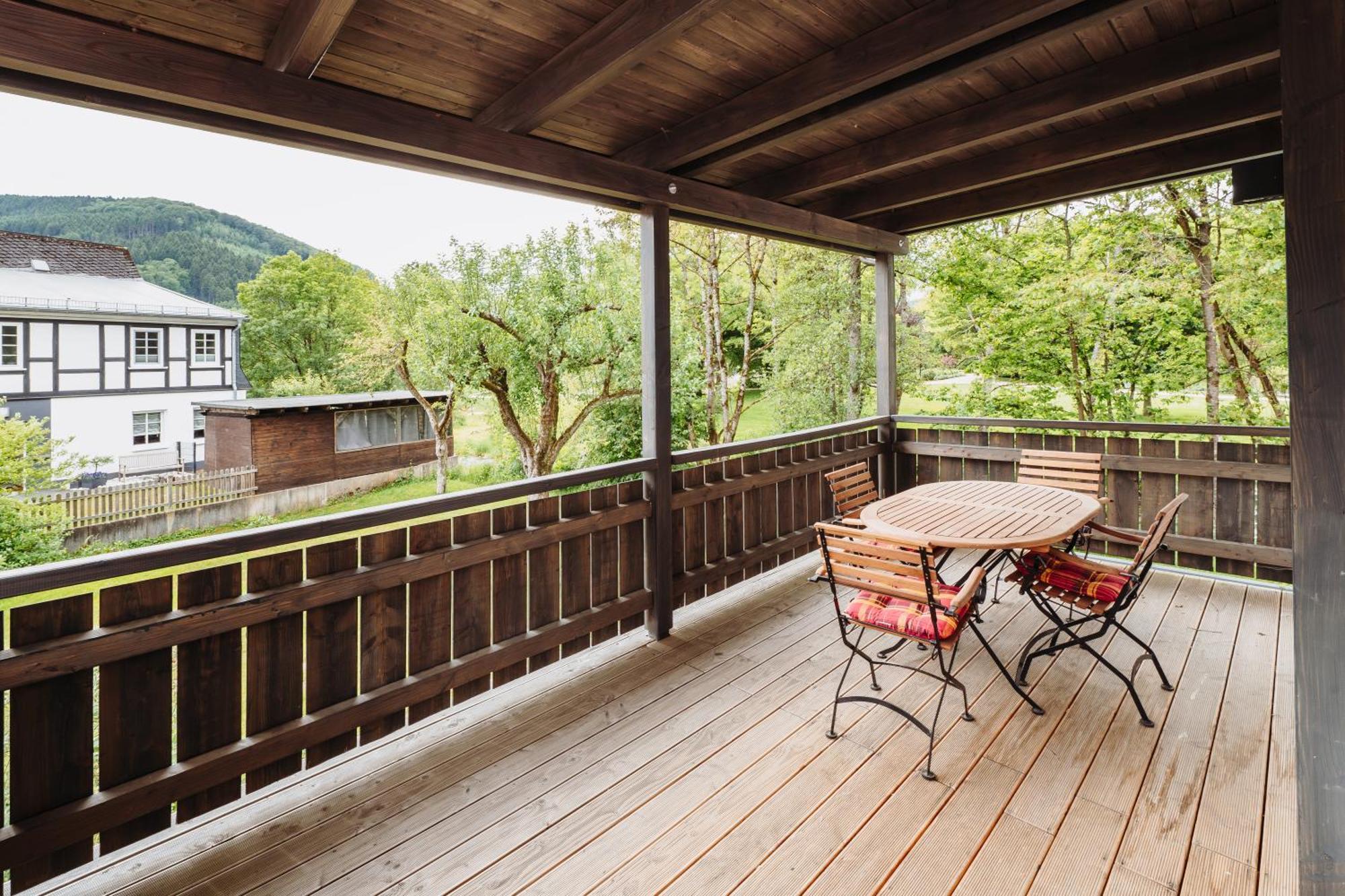 Ferienwohnung Haus An Der Lenne Lennestadt Esterno foto
